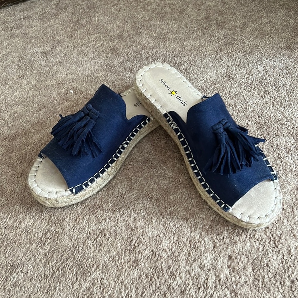 Never worn flat espadrille style slides